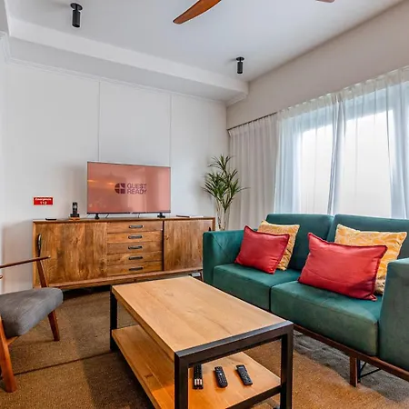 Apartman Guestready - Charming With Patio *