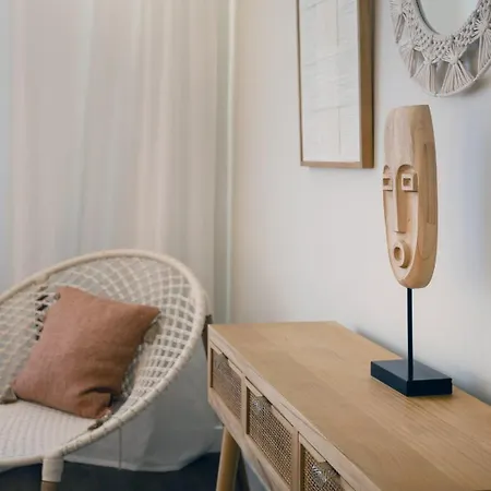 Apartman Guestready - Charming With Patio *