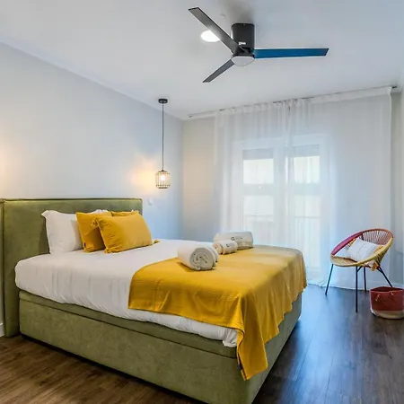 Apartman Guestready - Charming With Patio