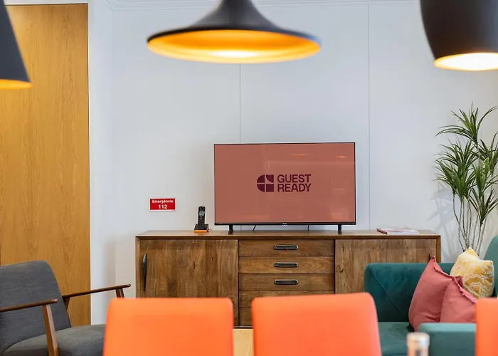 Guestready - Charming With Patio *