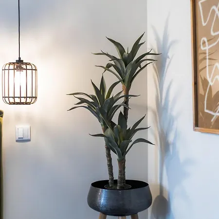 アパート Guestready - Charming With Patio *