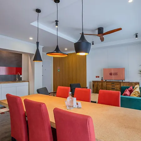 Апартаменты Guestready - Charming With Patio *